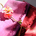 Eclatante démonstration d'un subtil mélange de rose fushia, de rouge vif, de corail, de fruits rouges et de chocolat... à table !