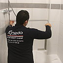 Etape 18 : Une prise de mesure pour les panneaux est effectuée.