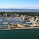 Le projet prévoit 400 emplacements supplémentaires pour les bateaux et un prolongement de la rue des Voiliers par une nouvelle digue-promenade.