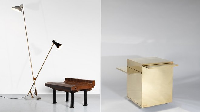 A gauche, rare lampadaire mod. 1049, en marbre blanc et laiton, avec fût et diffuseurs orientables en métal laqué, création Vittoriano Vigano, 1952, édition Arteluce. Hauteur : 212 cm. A droite, table dite « Cubo Magico » de la série dite « Plurimi », en bois recouvert de laiton avec 4 tablettes et 2 portes, création Gabriella Crespi, 1970. Dimensions : 79 × 59 × 59 cm et 160 × 160 cm.