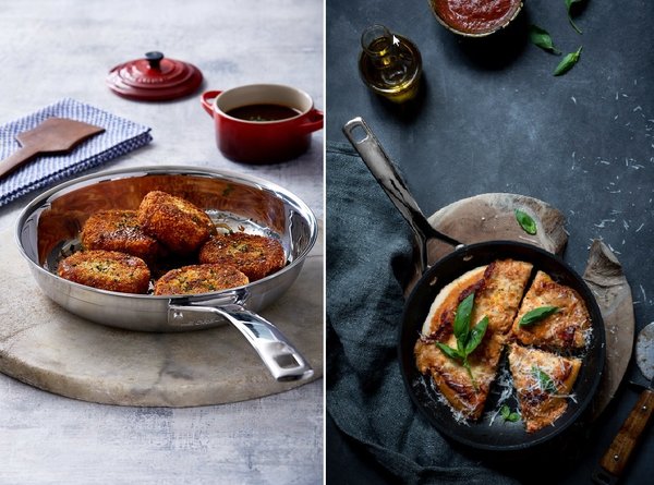 A gauche, une poêle classique 3-ply en inox et à droite une poêle de la collection les forgées.