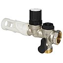 Afin de maitriser la pression à l’intérieur d’un cumulus, le plombier installe un groupe de sécurité (ici un modèle droit) pour maintenir la pression inférieure à 7 bars. Afin de maitriser la pression à l’intérieur d’un cumulus, le plombier installe un groupe de sécurité (ici un modèle droit) pour maintenir la pression inférieure à 7 bars.