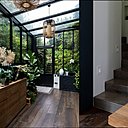 Partout le bois réchauffe l’espace. Partout le bois réchauffe l’espace.