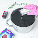 3- Préparer le mélange terre cuite et chocolat teinture dans une bassine d'eau chaude.