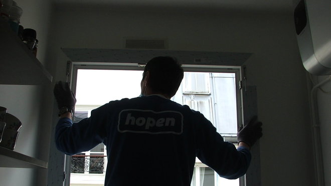 Etape 8 : Pose du nouveau cadre sur l'ancien châssis.