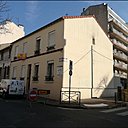 Avant les travaux et l’intervention de l’architecte Camille Hermand, un petit immeuble tout simple découpé en 4 appartements.