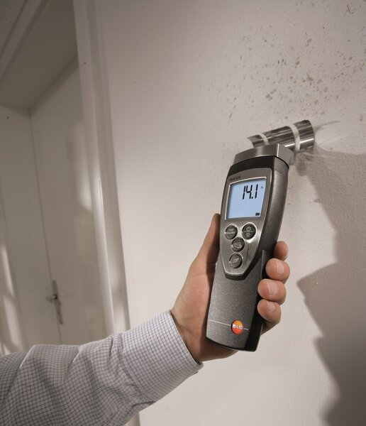 Indispensable dans le cadre de travaux de rénovation après un dégât des eaux, le testeur d’humidité permet de mesurer l'humidité résiduelle dans les murs en plâtre, les enduits ou les chapes.