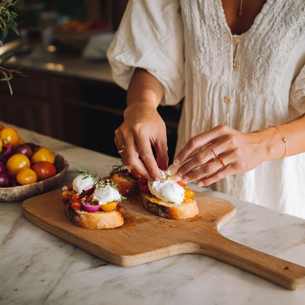 Recette de bruschetta aux tomates cerises rôties et burrata